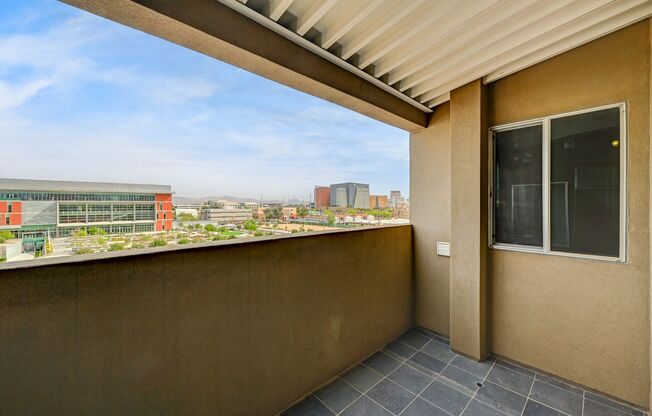 1 bed, 2 baths, $1,750, Unit 409