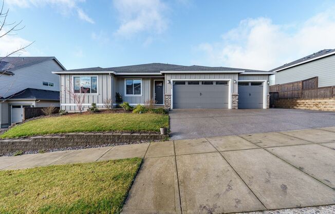 Charming 3-Bedroom, with Office and 2 Bath Single Level Home in Desirable Green Mountain Estates Camas Neighborhood