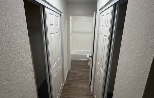 Studio, 1 bath, 435 sqft, $1,595, Unit 107