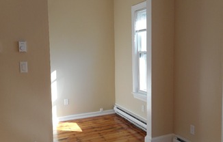 1 bed, 1 bath, $2,300, Unit 2