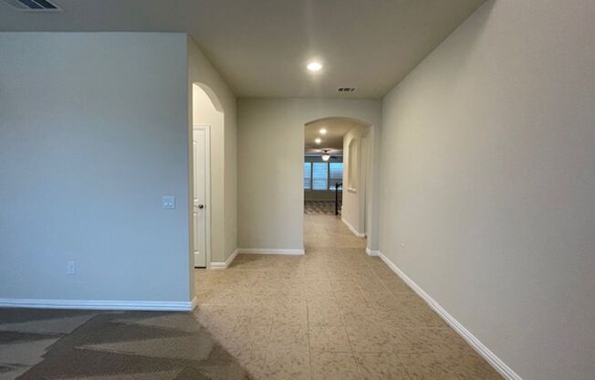 3207 Treyburn