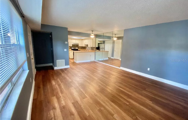 126 WINDTREE LN