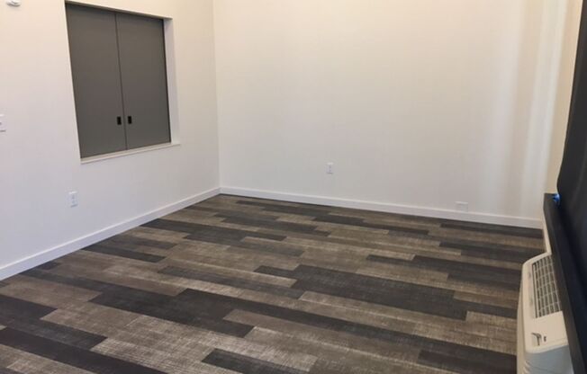 1 bed, 1 bath, 585 sqft, $1,579, Unit 101