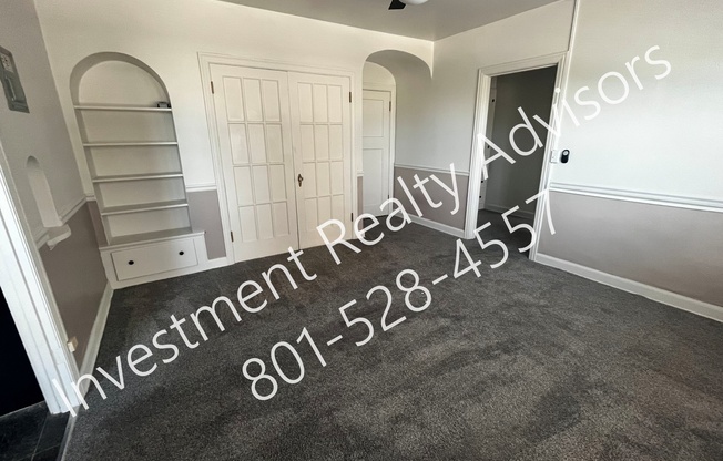 141 E 1 AVE