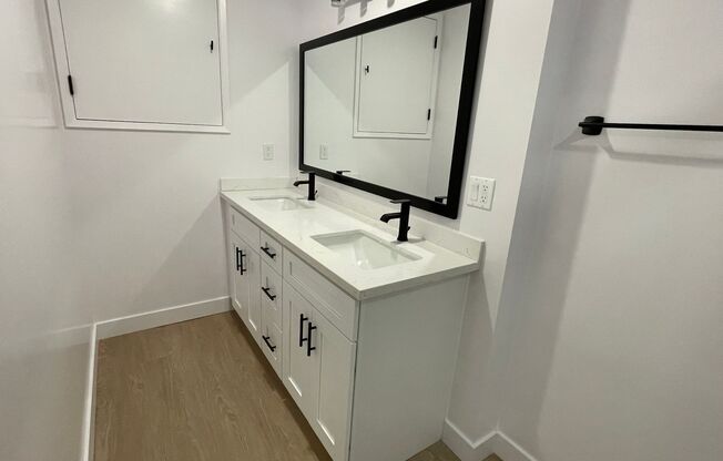 2 beds, 2 baths, 895 sqft, $3,398, Unit 100