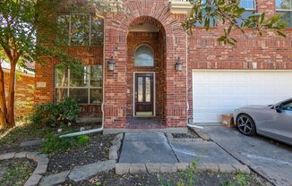 5 beds, 3.5 baths, $2,595