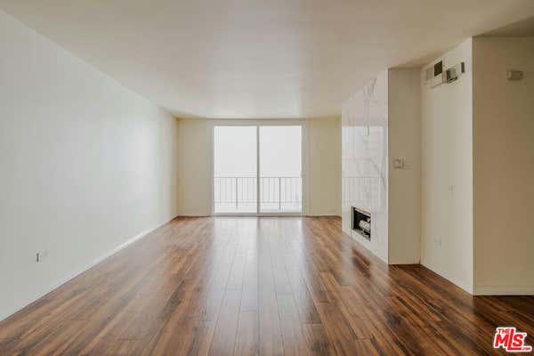 1 bed, 1 bath, 800 sqft, $2,100, Unit 517