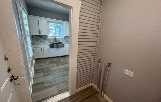 1 bed, 1 bath, $950