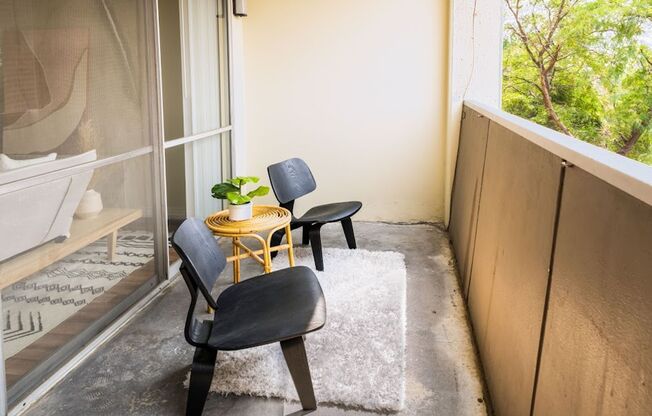 1 bed, 1 bath, 734 sqft, $1,234, Unit 606