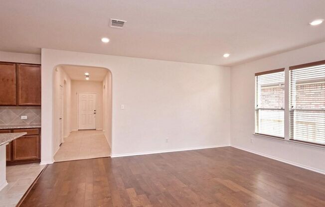 3 beds, 2 baths, $2,050