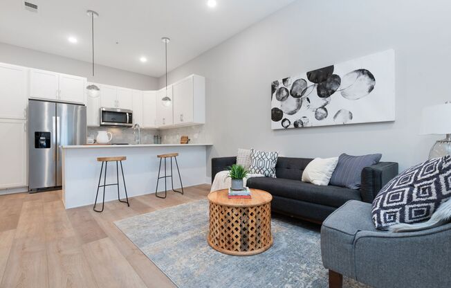 1 bed, 1 bath, $1,475, Unit 304