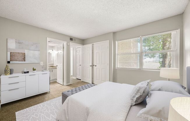 3 beds, 2 baths, 1,121 sqft, $1,400, Unit G86