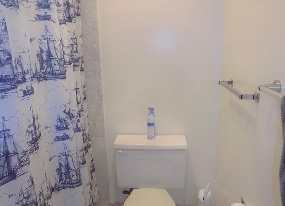 2 beds, 2 baths, 1,180 sqft, $3,200, Unit 13K
