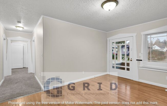 2 beds, 1 bath, $2,195