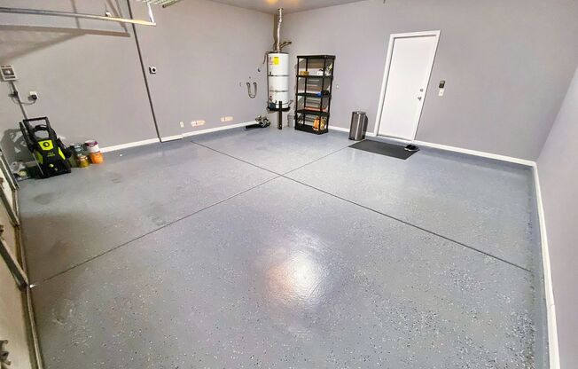 BEAUTIFUL SINGLE-STORY 3 BEDROOM, 2 BATHROOM HOME LOCATED IN A QUIET NORTH LAS VEGAS NEIGHBORHOOD!