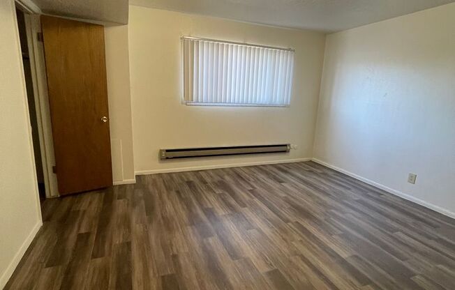 1 bed, 1 bath, 687 sqft, $825, Unit 03