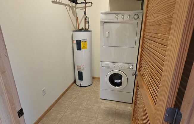 1 bed, 1 bath, 790 sqft, $1,750, Unit 313
