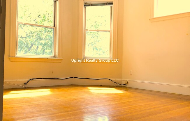 30 JAMAICA RD