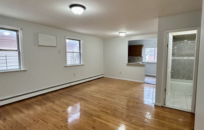 1606 CANARSIE RD