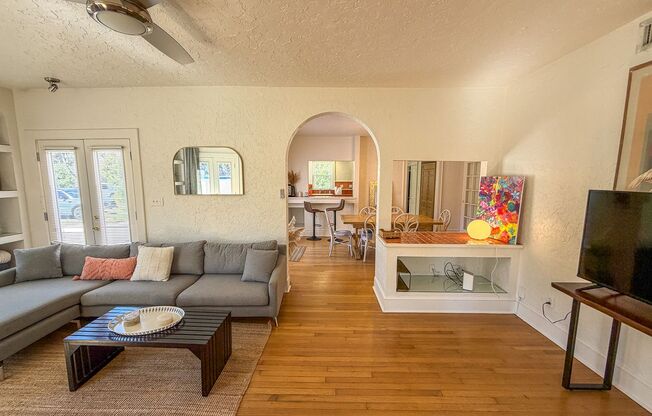 15 NW 26th St - Walk to UF and Law School