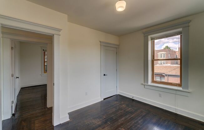 3 beds, 2 baths, 736 sqft, $2,695, Unit 36