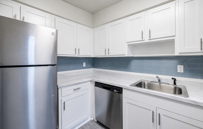 2 beds, 1 bath, 805 sqft, $1,100, Unit S251
