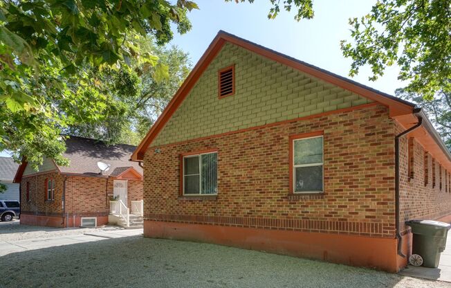 Madison Avenue Apartments