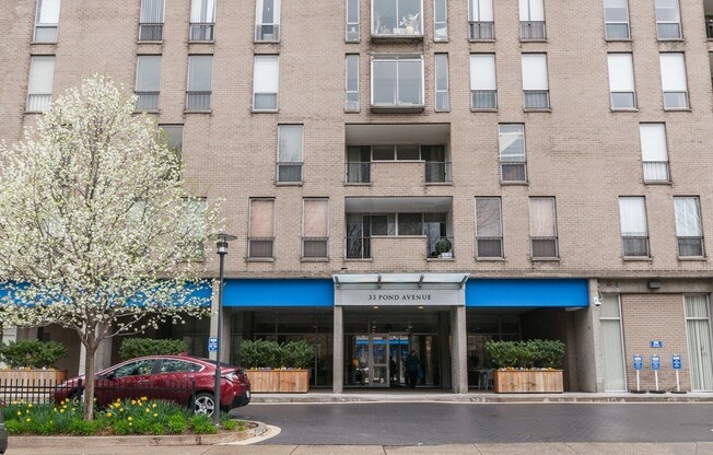 1 bed, 1 bath, 850 sqft, $3,000, Unit 722