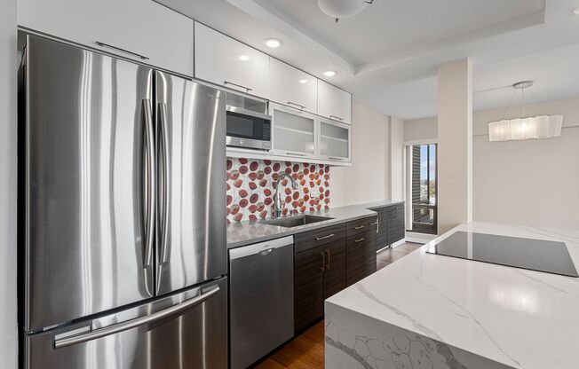 2 beds, 1.5 baths, 967 sqft, $3,000, Unit 16C