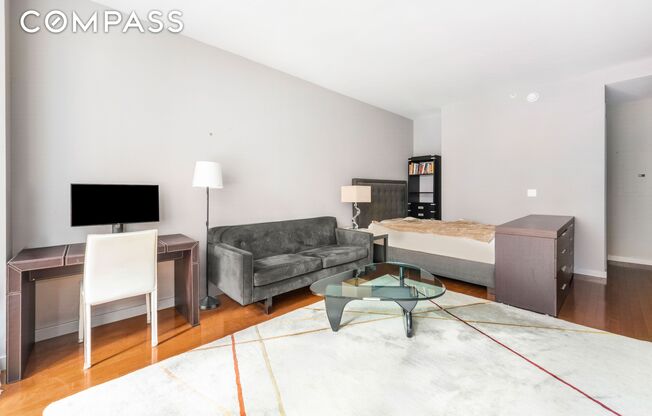 1600 Broadway