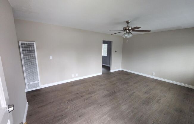 2 beds, 1 bath, 900 sqft, $3,595