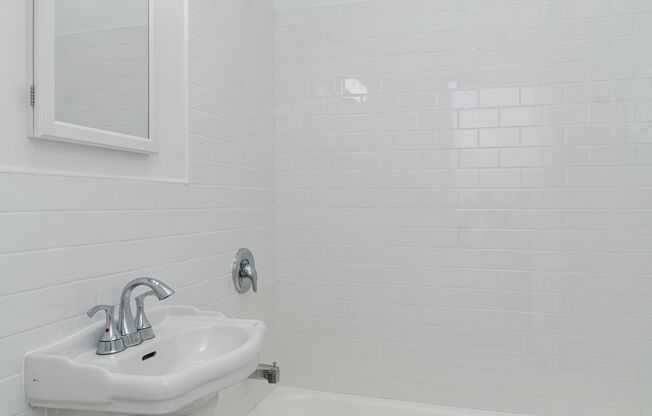 1 bed, 1 bath, $3,150, Unit 5H