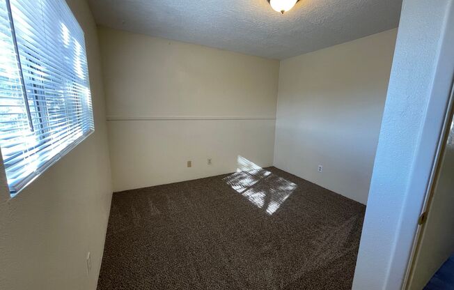 1 bed, 1 bath, 700 sqft, $895, Unit Unit 22