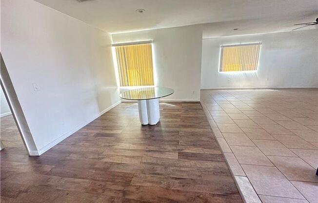 4 BED HOME FOR RENT!