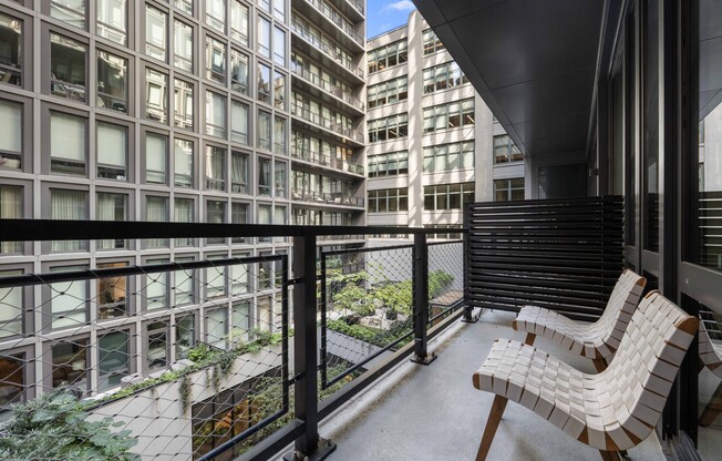 Studio, 1 bath, 572 sqft, $6,900, Unit N4E