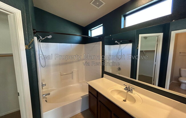 2 beds, 2 baths, 1,130 sqft, $1,795, Unit 2248