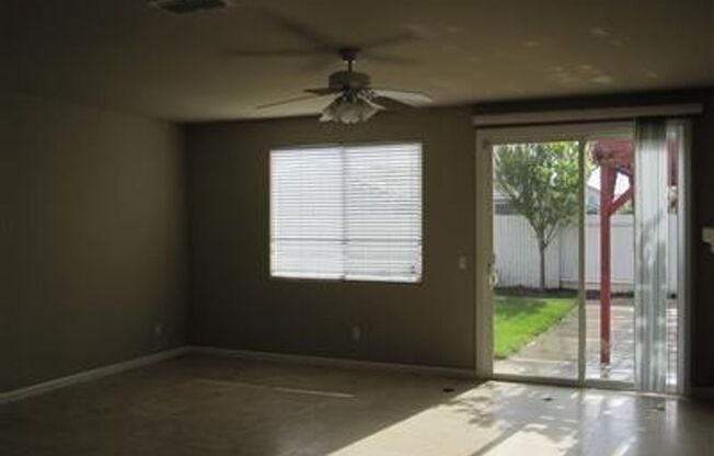 Beautiful Home!  4 bedrooms 2bath.