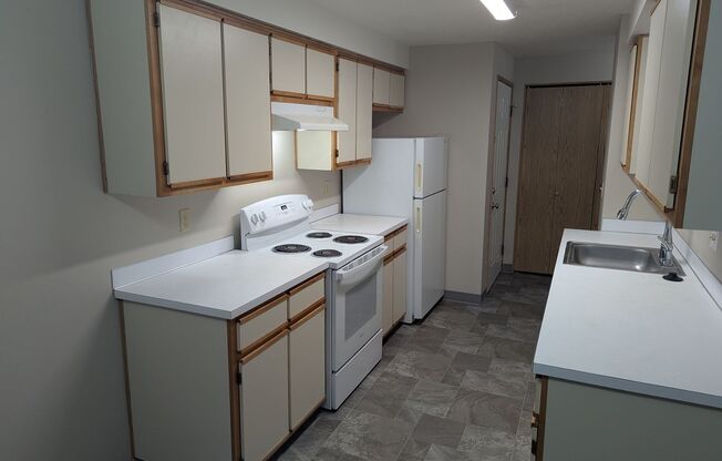 2 beds, 2 baths, 950 sqft, $1,350, Unit 29