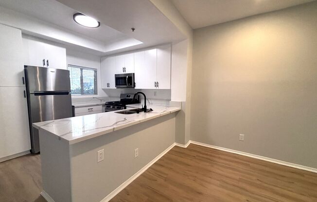 1 bed, 1 bath, 768 sqft, $2,498, Unit 114