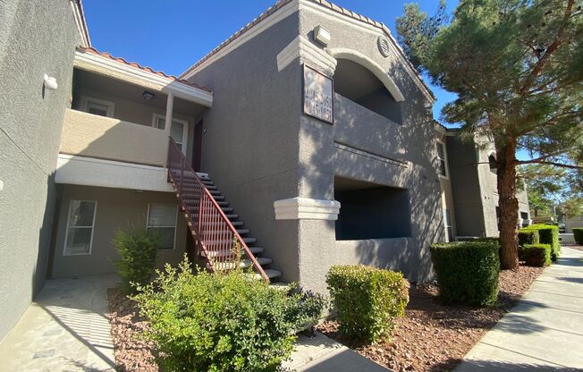 CUTE 1 BEDROOM 1 BATHROOM 2 STORY CONDO LOCATED IN A BEAUTIFUL GATED COMMUNITY