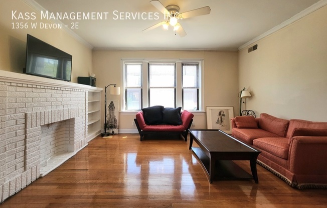 1356 W DEVON