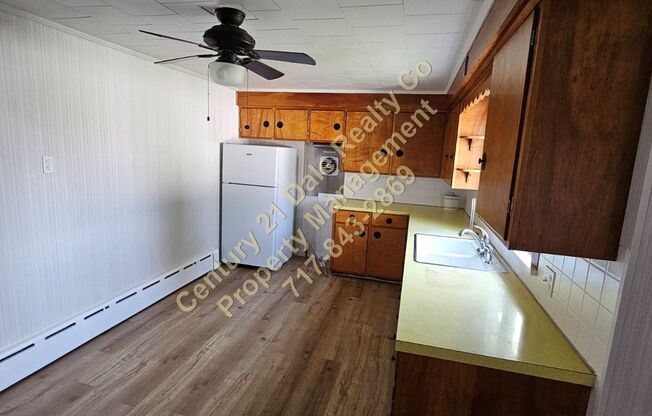 2 beds, 2 baths, $1,295