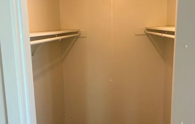 1 bed, 1 bath, 650 sqft, $1,225, Unit SUX-219