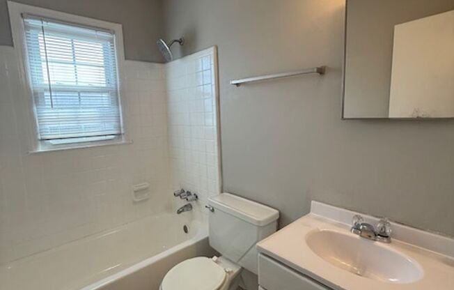 4 beds, 2 baths, 1,330 sqft, $1,495