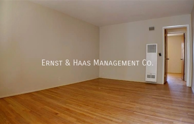 734 Linden Ave #01