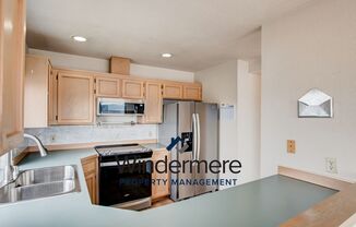 3 beds, 2 baths, $2,550, Unit # 302