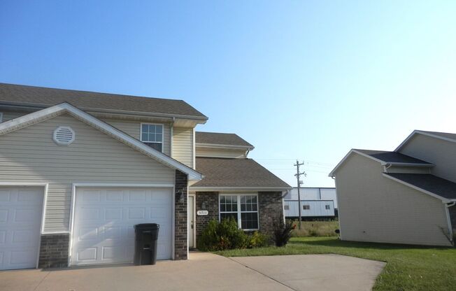 5709-5711 Canaveral