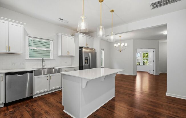 4BR Home in Copper Ridge | First-Floor Suite, Office & Fenced Backyard