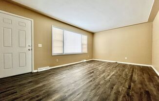 2 beds, 1 bath, 800 sqft, $1,395, Unit 1923