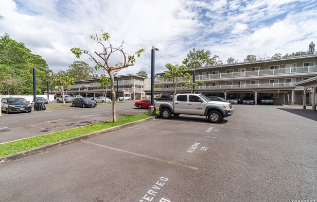 $3,400 | 3br/2ba Condominium in Sixty Parkside